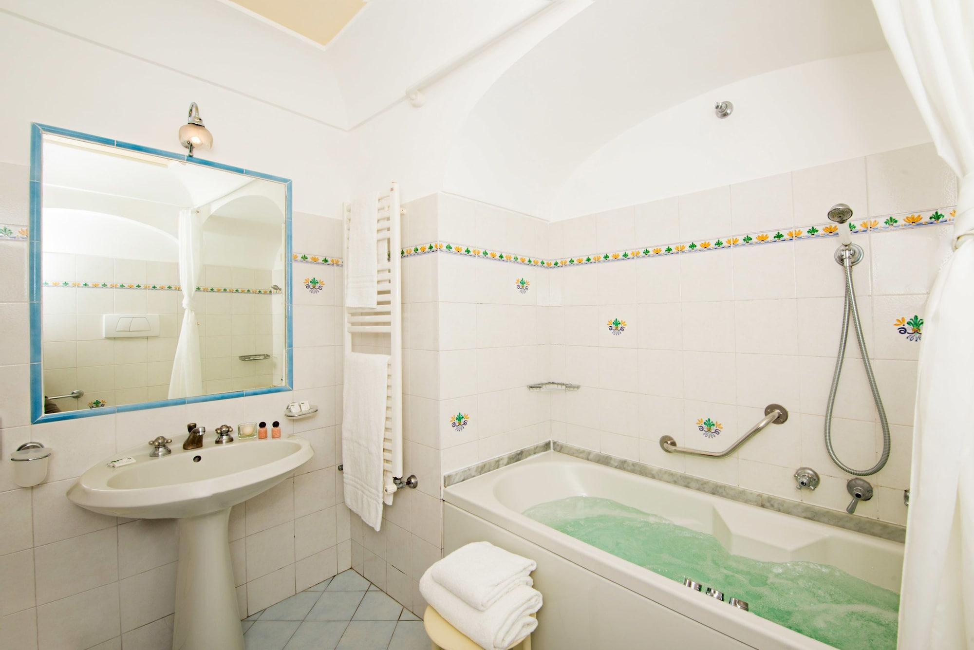 Albergo California Позитано Экстерьер фото