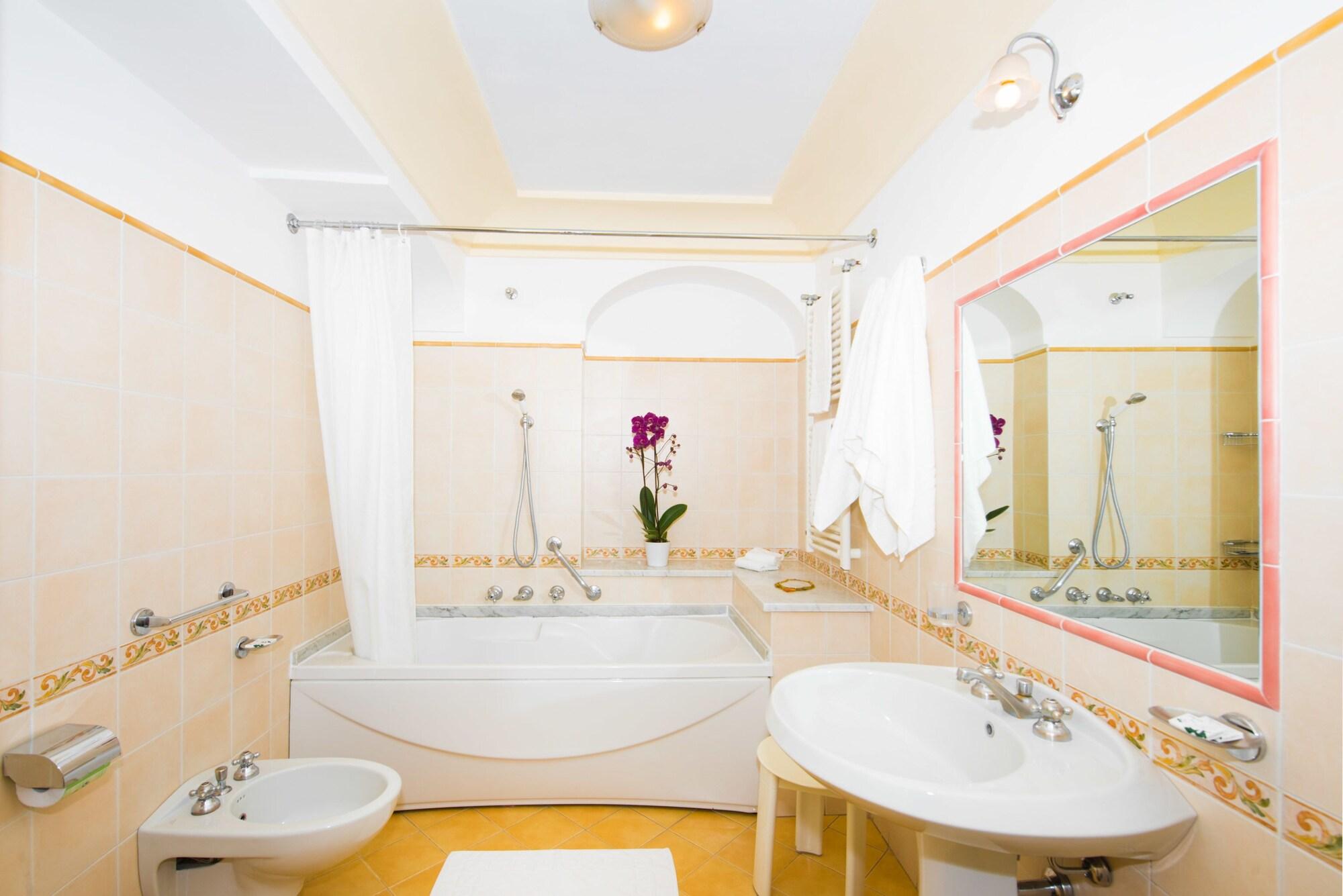 Albergo California Позитано Экстерьер фото
