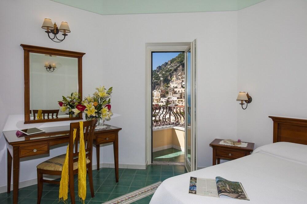 Albergo California Позитано Экстерьер фото