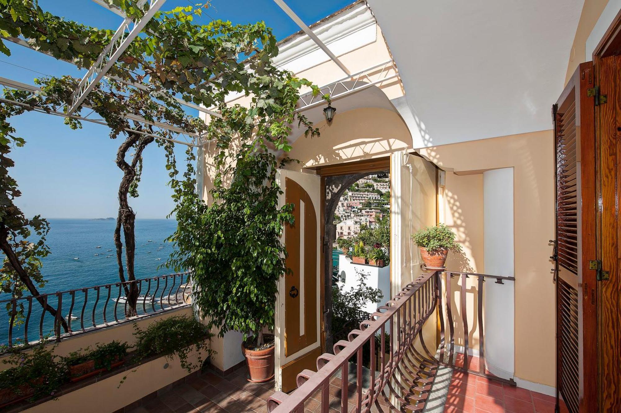 Albergo California Позитано Номер фото