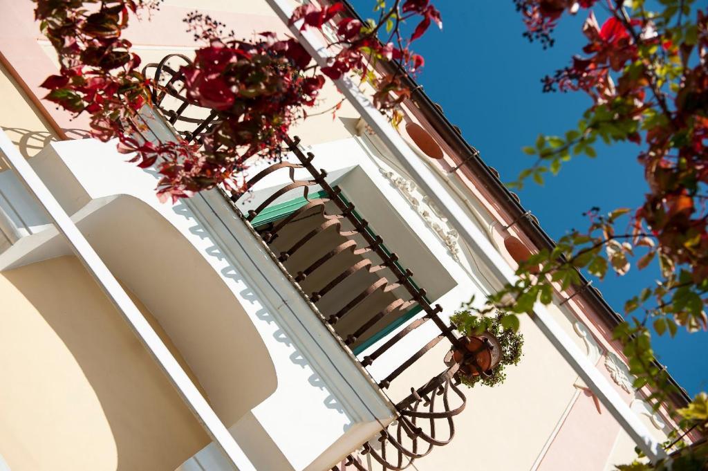 Albergo California Позитано Экстерьер фото