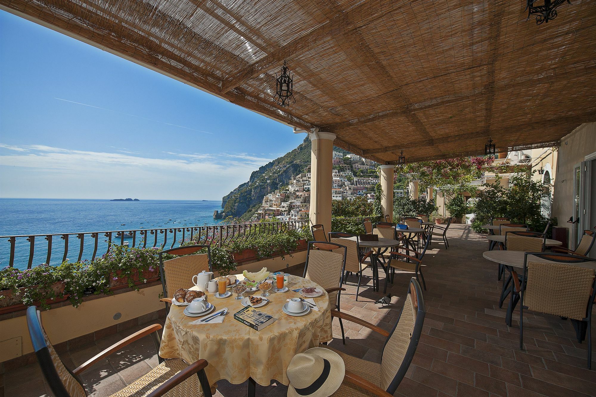 Albergo California Позитано Экстерьер фото